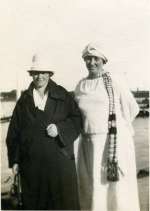 11a. Marie og Anna 1927